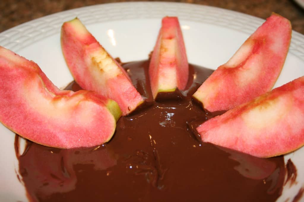 Chocolate Peanut Butter Apple Dippers